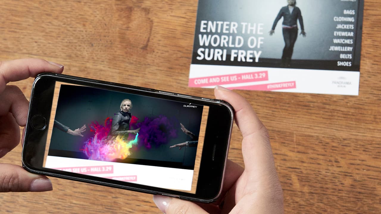 Video spielt auf Karte ab Video spielt auf Karte ab